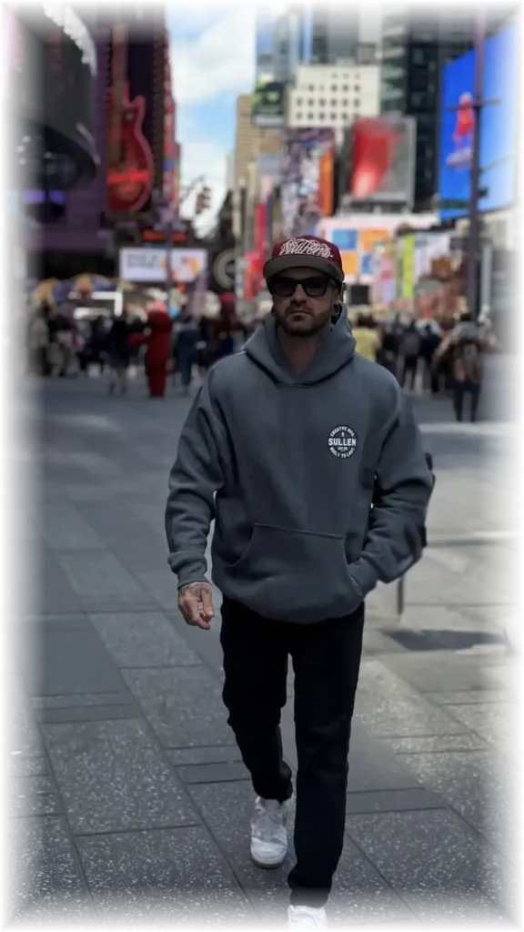 Duk Tattoo Walking on New York, Time Squares - Awarded Tatto Artist in Florida